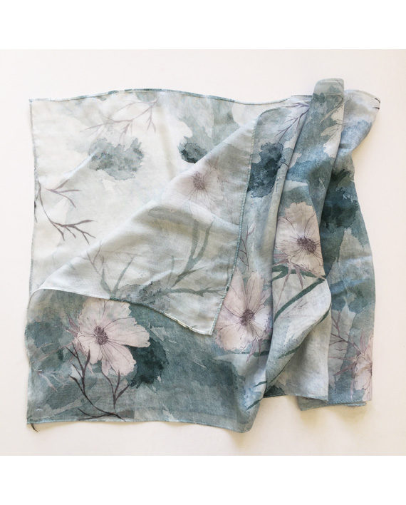 sarah Becvar textile designer surface pattern British design floral print cosmos flower scarf accessorise floral design